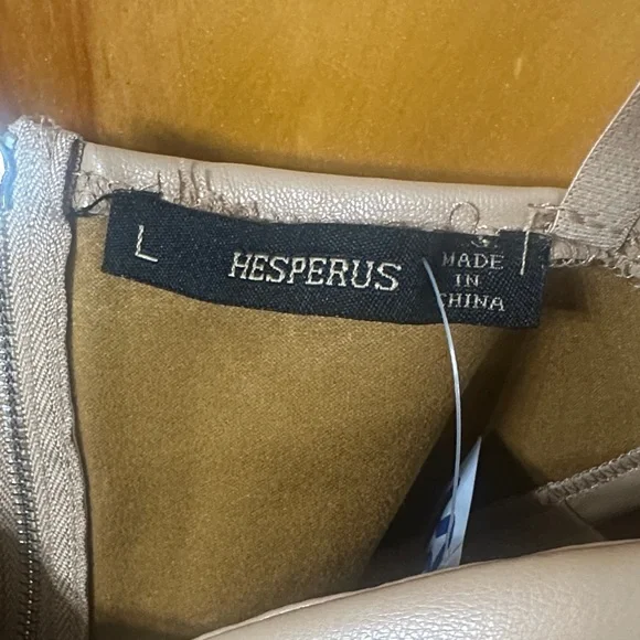 Chic Tan Crop Top Bustier - Picture 2 of 3